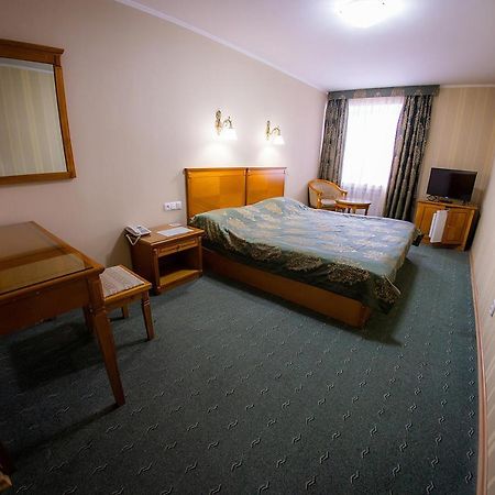 Hotel Edem Karagandi Kültér fotó