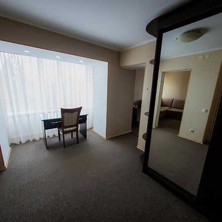 Hotel Edem Karagandi Kültér fotó