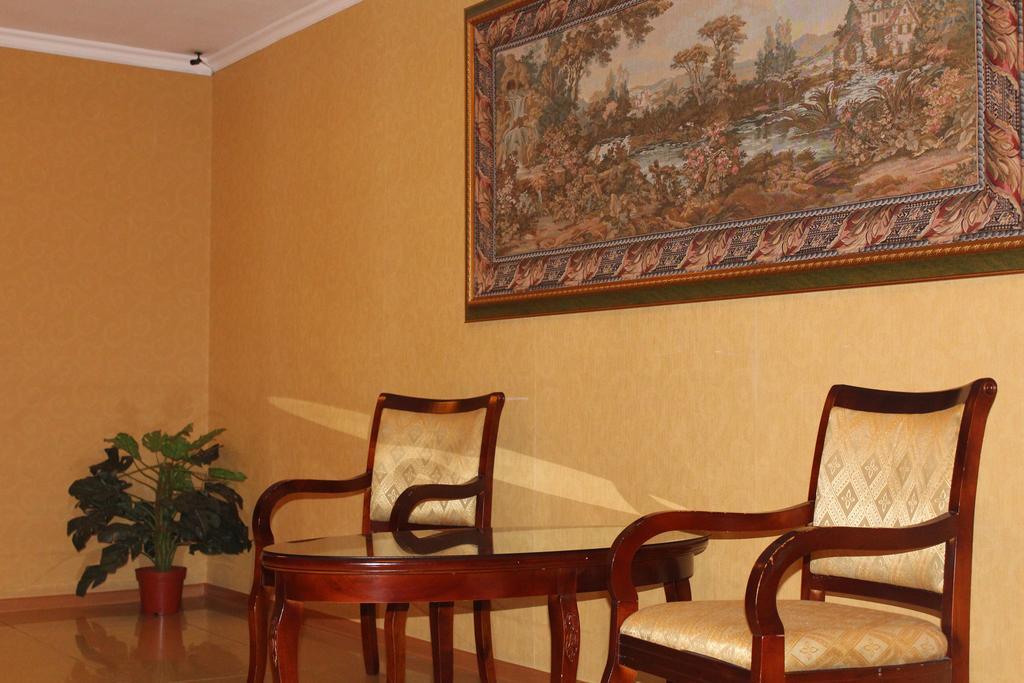 Hotel Edem Karagandi Kültér fotó