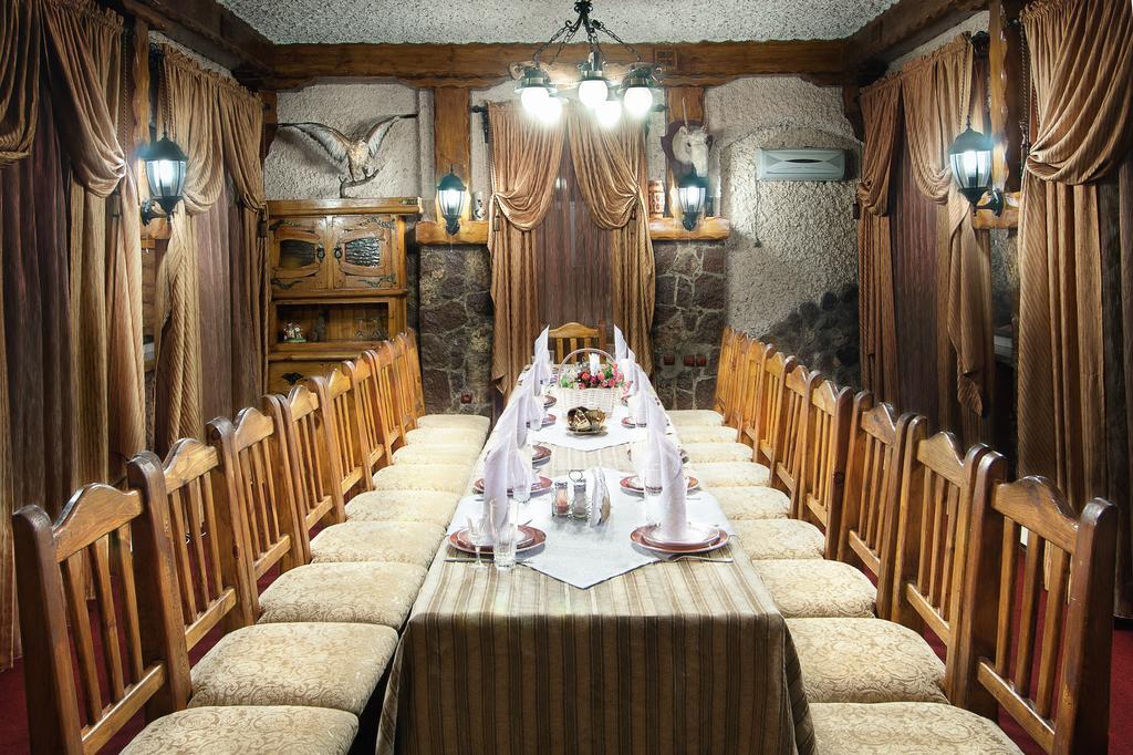 Hotel Edem Karagandi Kültér fotó