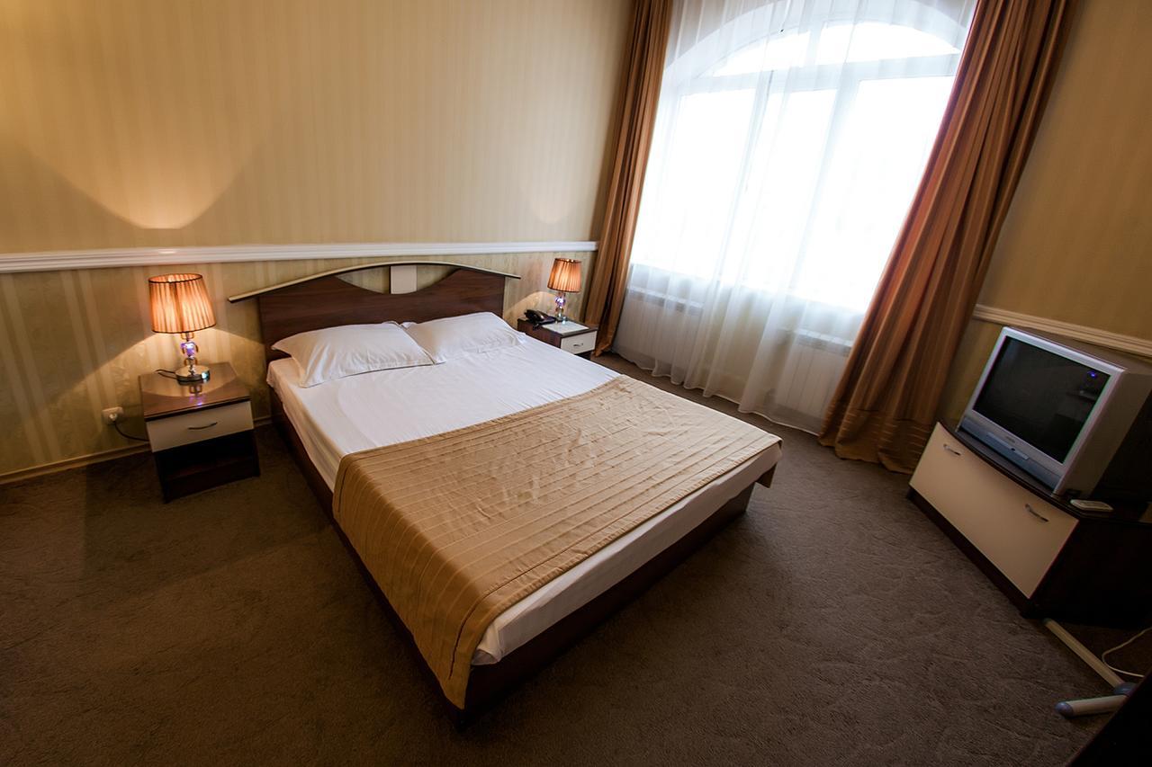 Hotel Edem Karagandi Kültér fotó