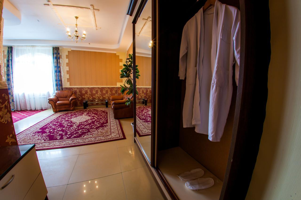 Hotel Edem Karagandi Kültér fotó