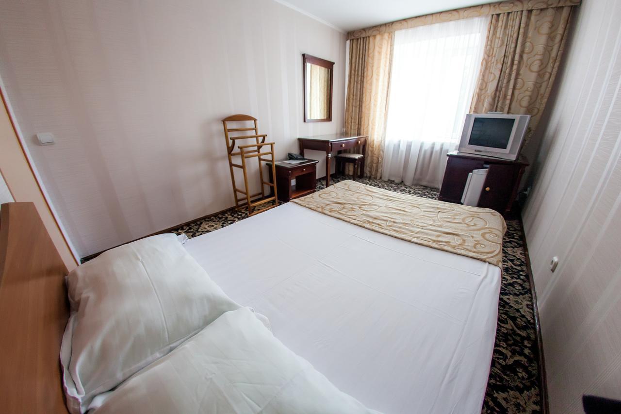 Hotel Edem Karagandi Kültér fotó