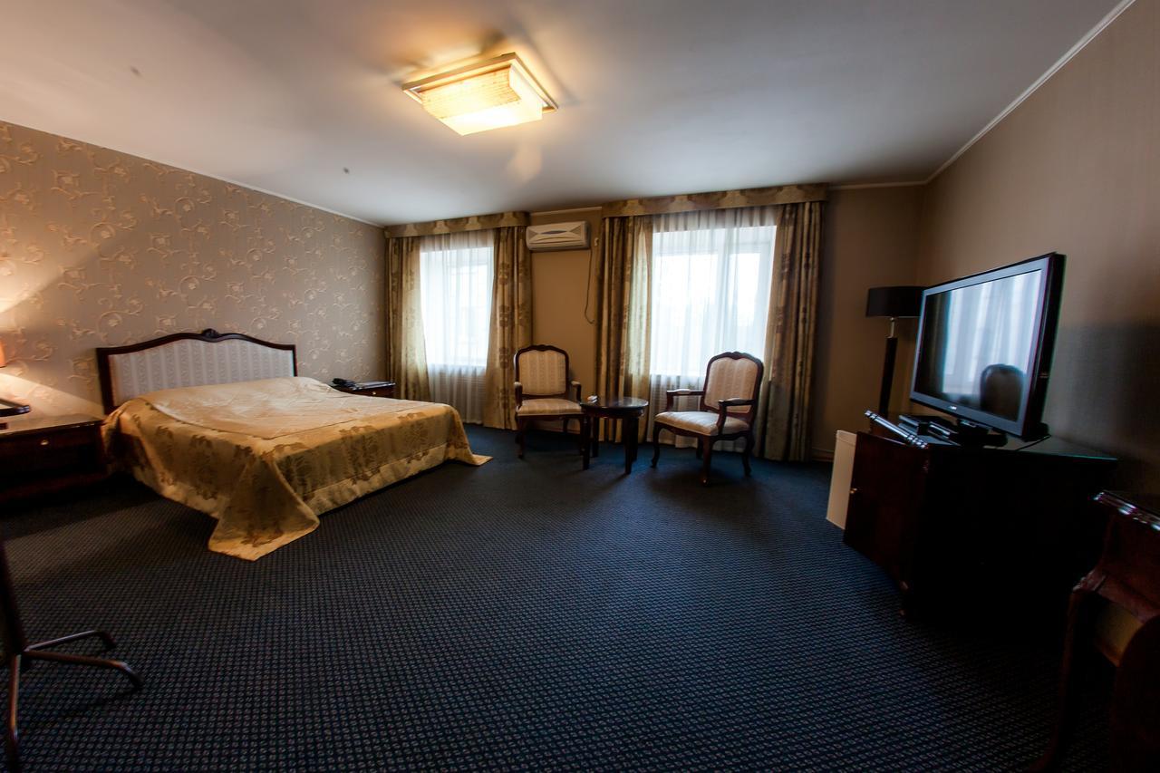 Hotel Edem Karagandi Kültér fotó