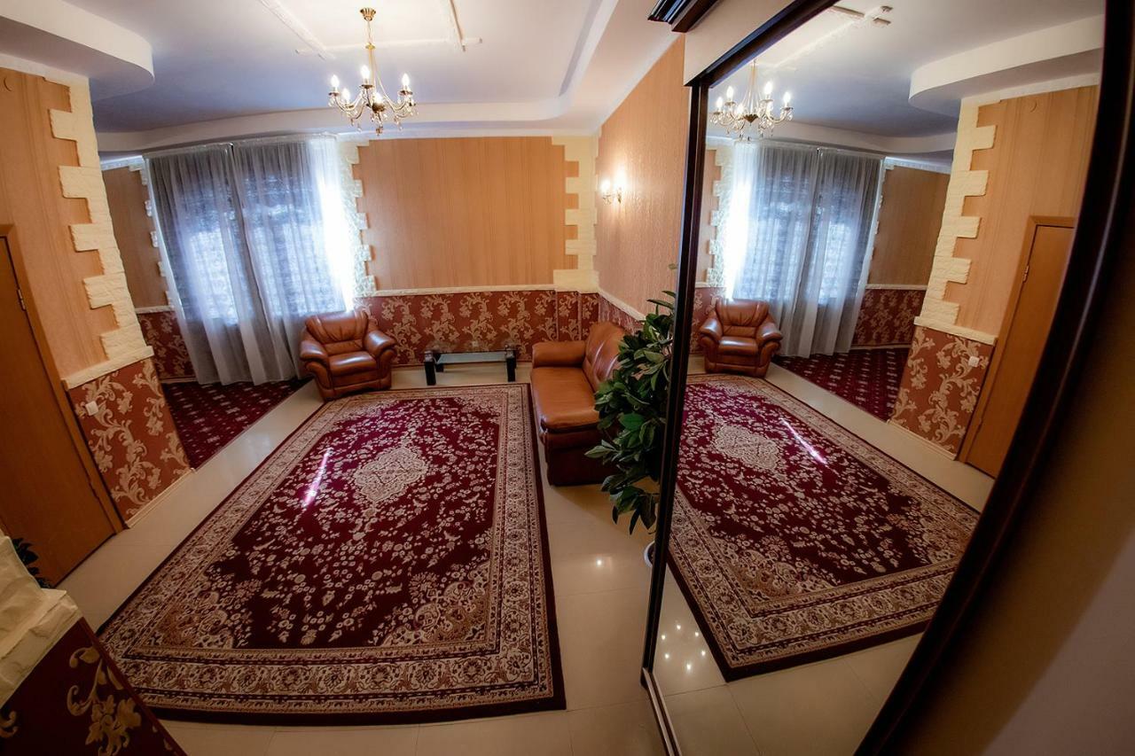 Hotel Edem Karagandi Kültér fotó