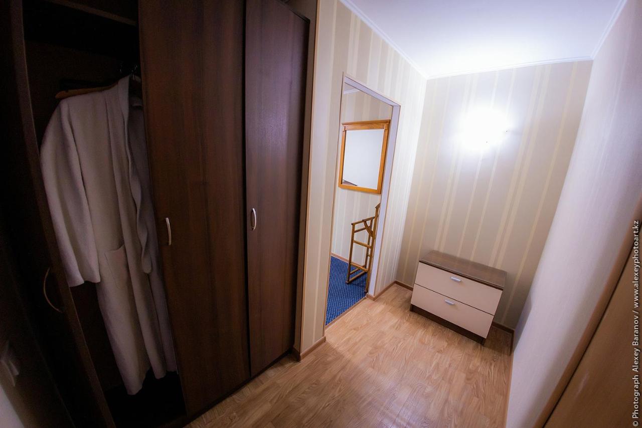 Hotel Edem Karagandi Kültér fotó